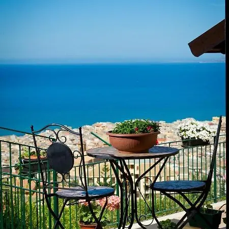 게스트하우스 Stefania 3*