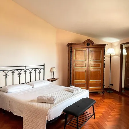 Stefania 3* 카스텔라마레델골포